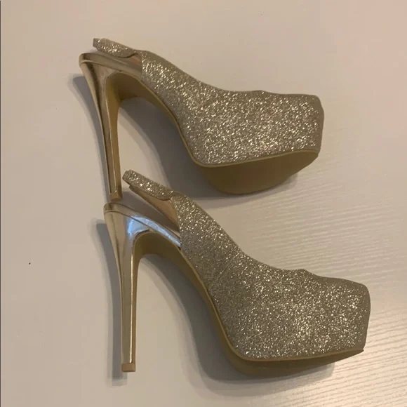 Frederick's of Hollywood Platform Heels - Picture 5 of 7